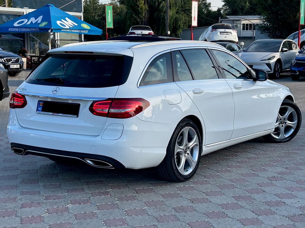 Mercedes C 350e 2018 — Миниатюра 3