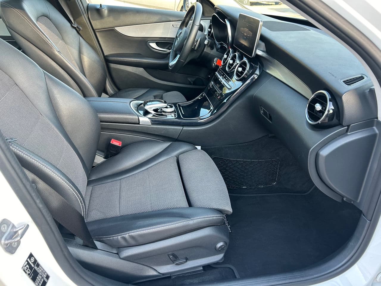 Mercedes C 350e 2018 — Миниатюра 15