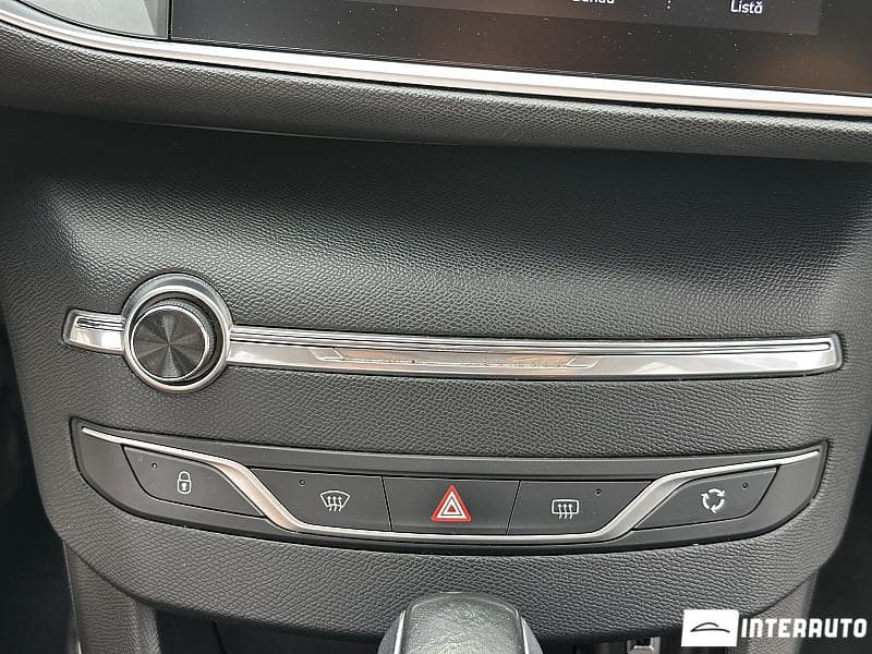 Peugeot 308 2019 — Миниатюра 11