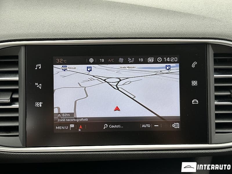Peugeot 308 2019 — Миниатюра 9