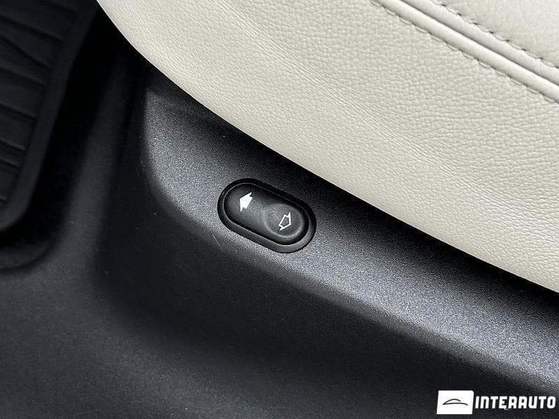 Land Rover Range Rover Velar 2019 — Миниатюра 14