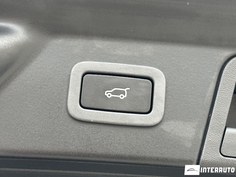 Land Rover Range Rover Velar 2019 — Миниатюра 26
