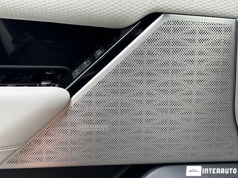 Land Rover Range Rover Velar 2019 — Миниатюра 23