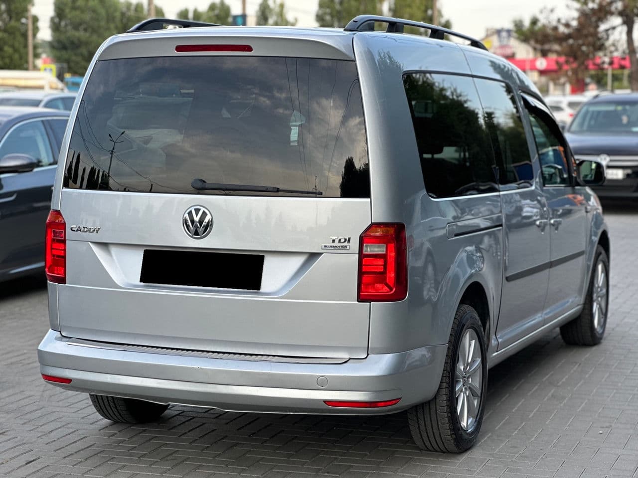 Volkswagen Caddy Maxi 2015 — Миниатюра 2