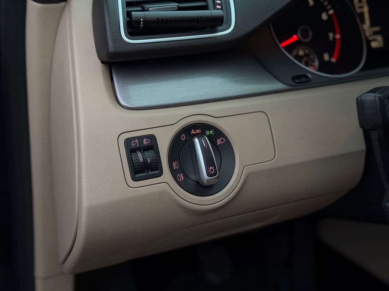 Volkswagen Passat 2011 — Миниатюра 8