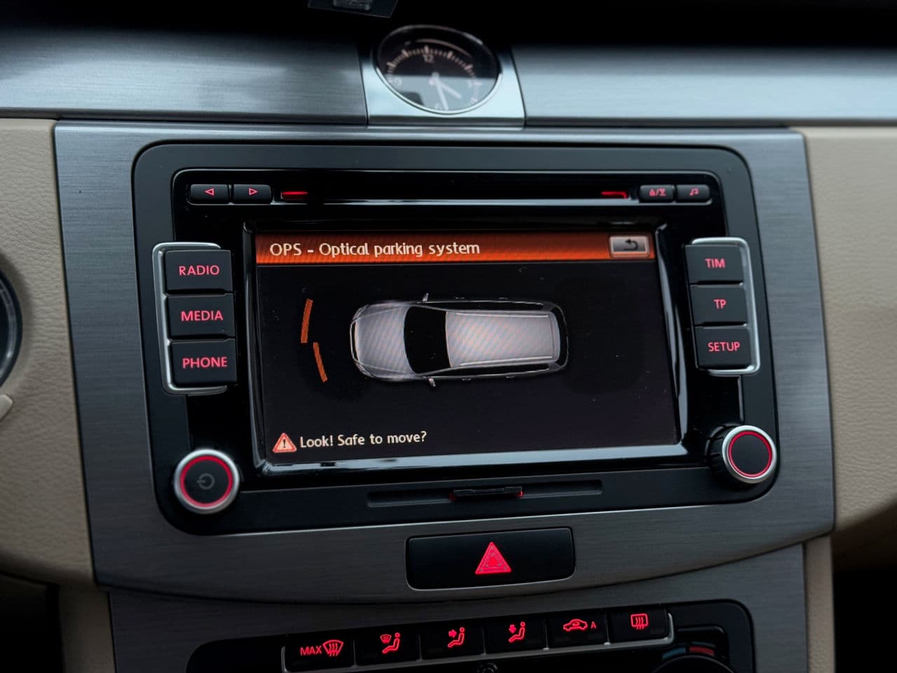 Volkswagen Passat 2011 — Миниатюра 14