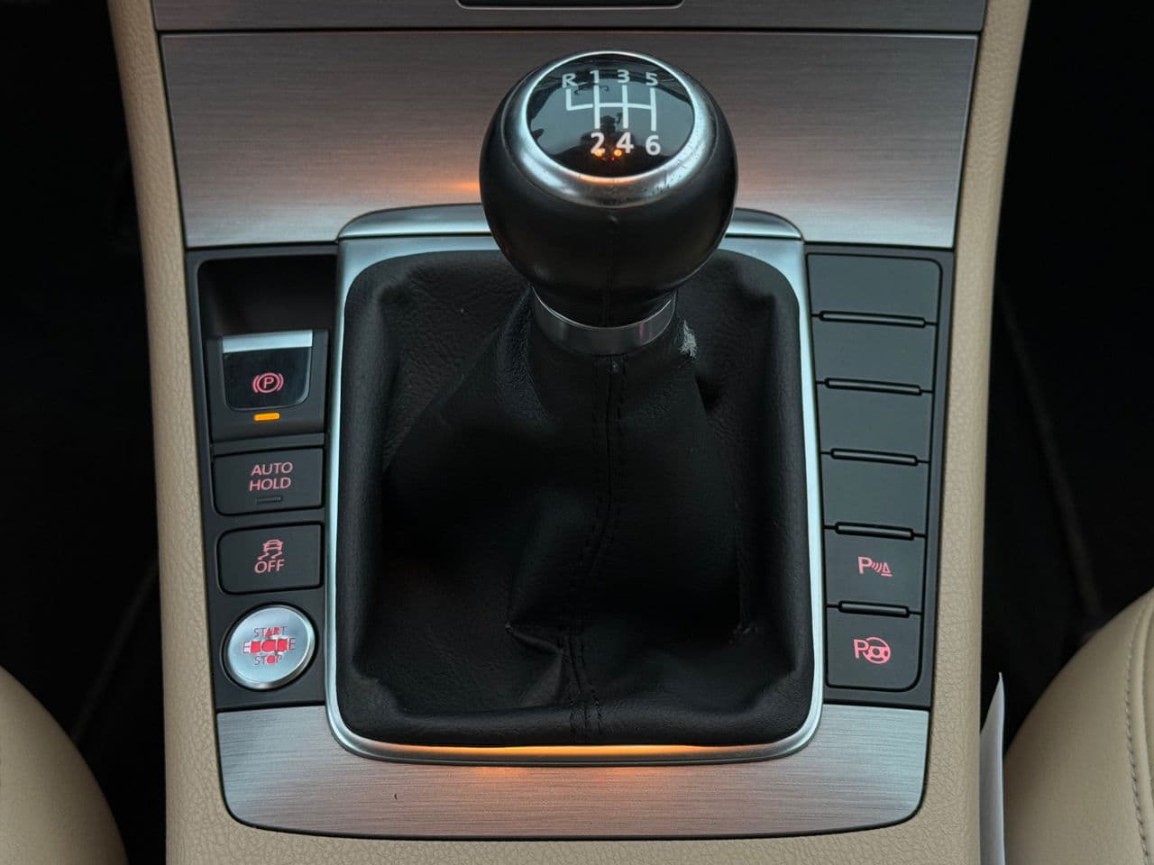 Volkswagen Passat 2011 — Миниатюра 16