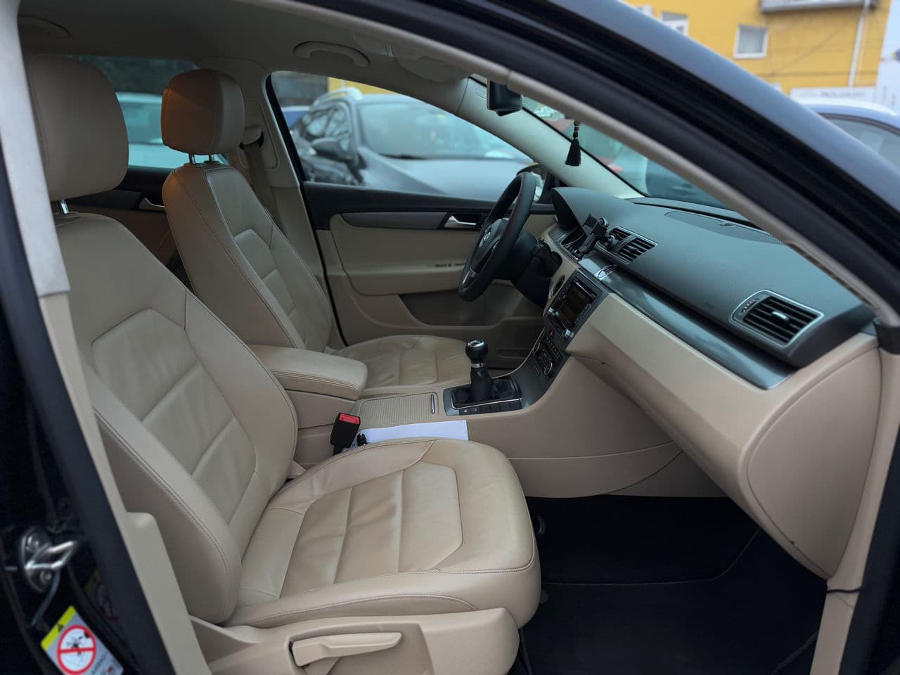 Volkswagen Passat 2011 — Миниатюра 17