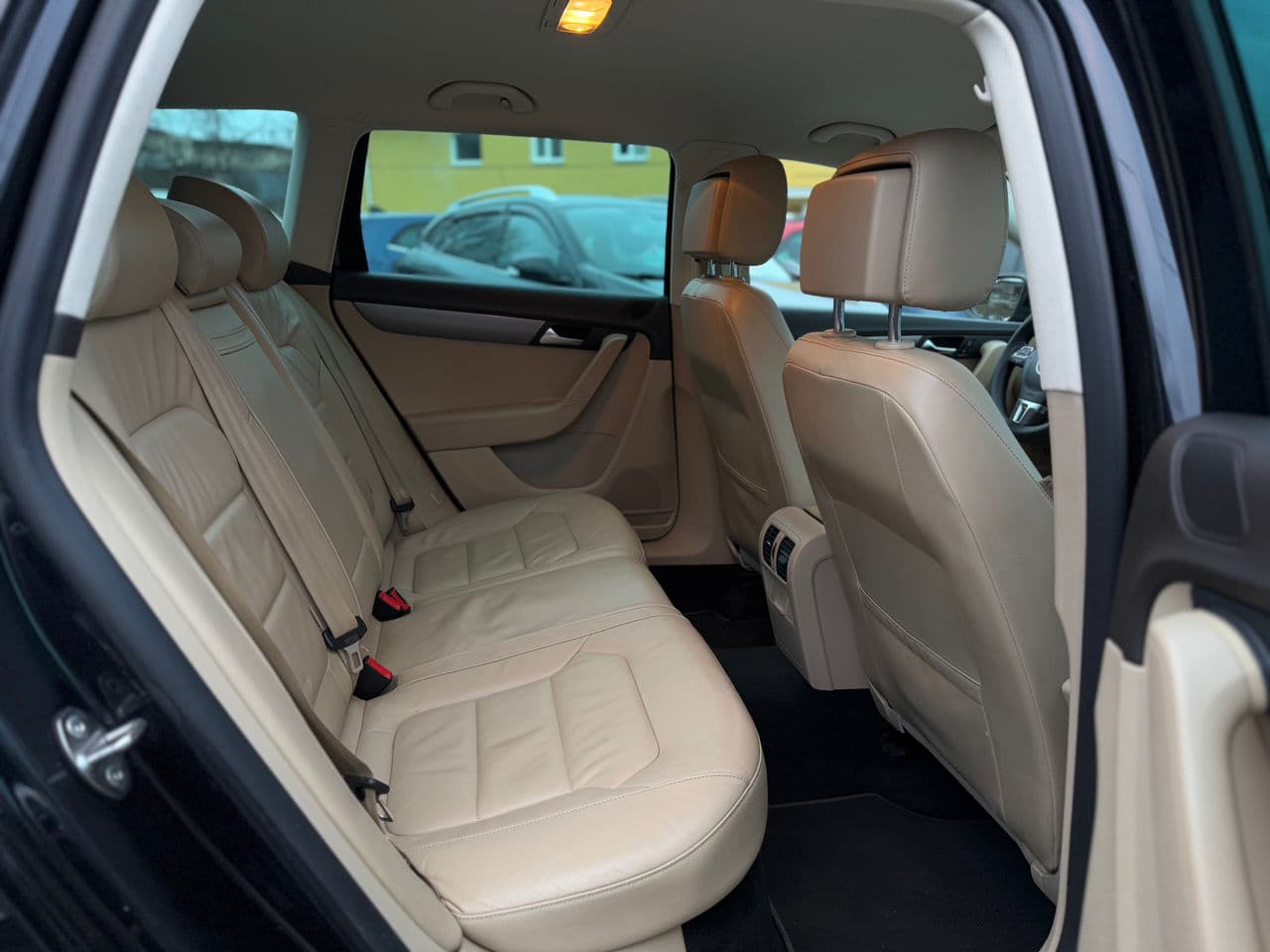 Volkswagen Passat 2011 — Миниатюра 18