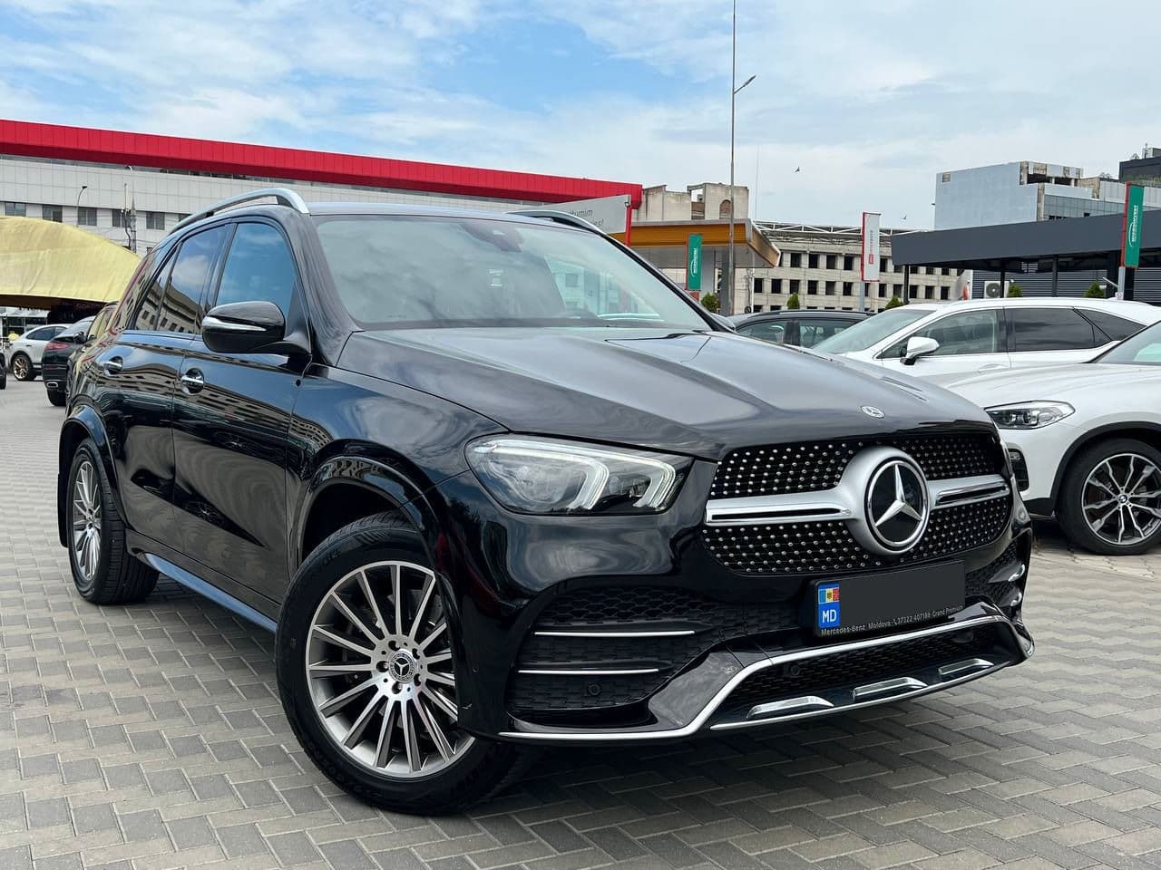 2020 Mercedes GLE 300d — Miniatură 3