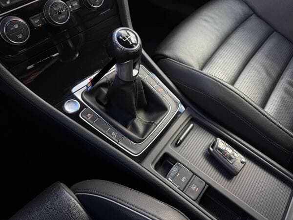 2018 Volkswagen Golf R — Miniatură 18