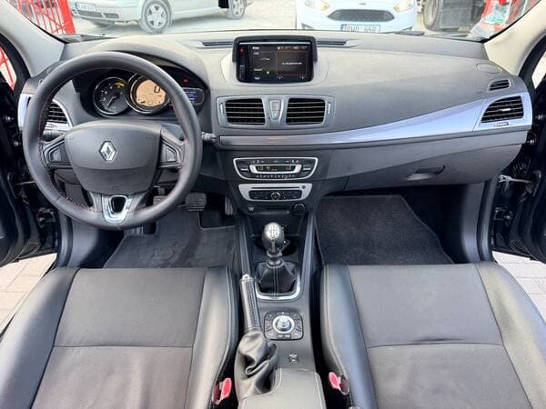 2015 Renault Megane — Miniatură 8