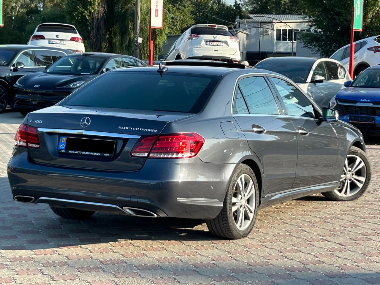Mercedes E 300h 2014 — Миниатюра 3
