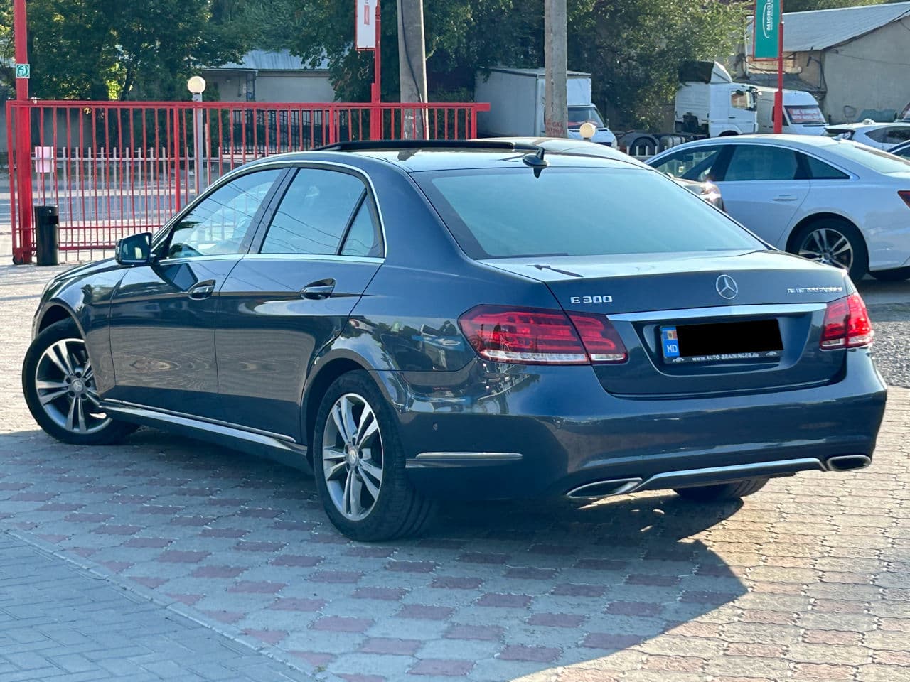 Mercedes E 300h 2014 — Миниатюра 2