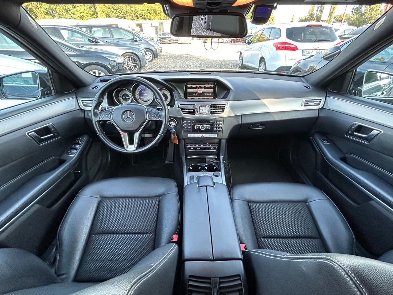 Mercedes E 300h 2014 — Миниатюра 9