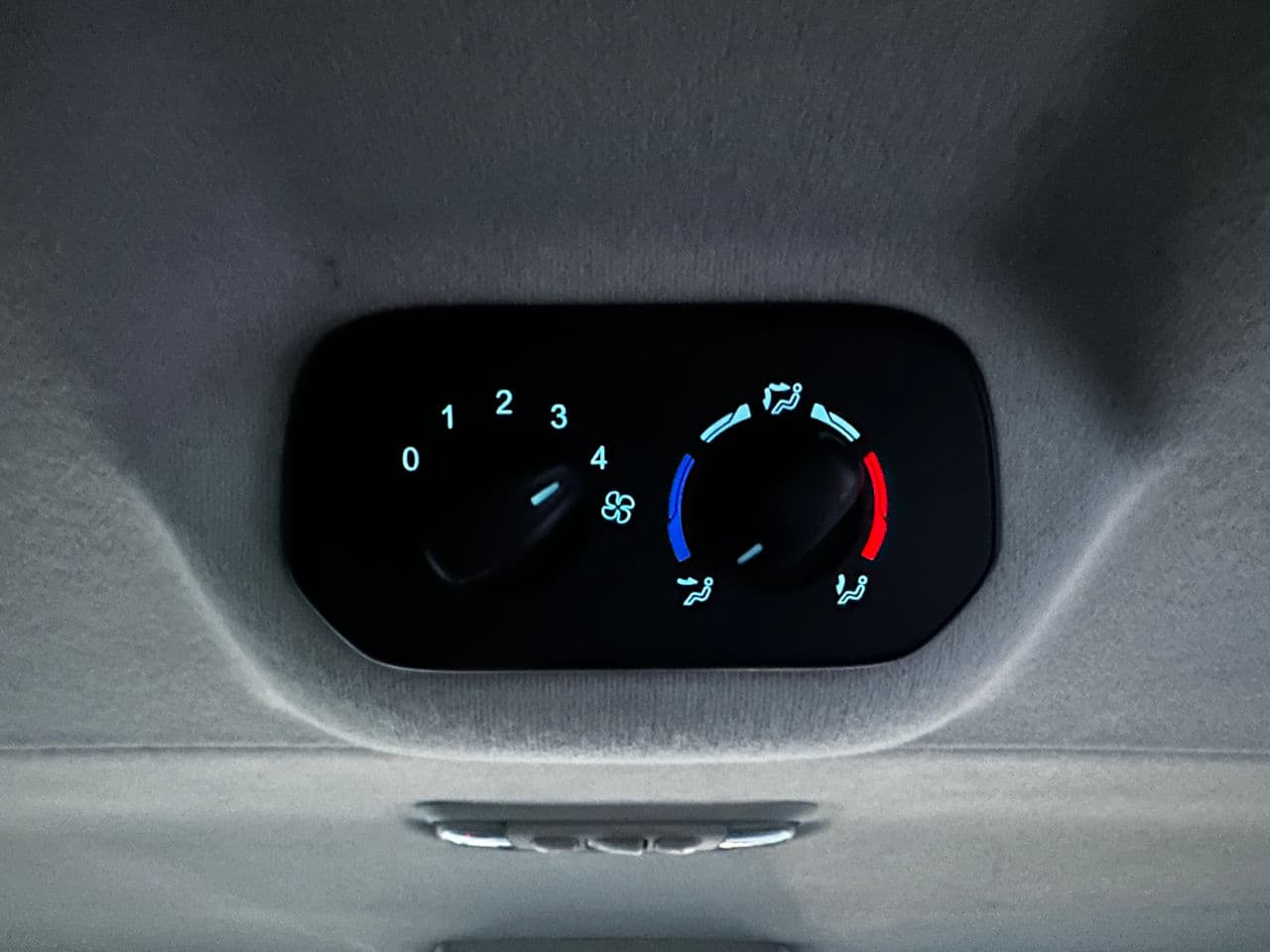 Ford Transit 2015 — Миниатюра 17