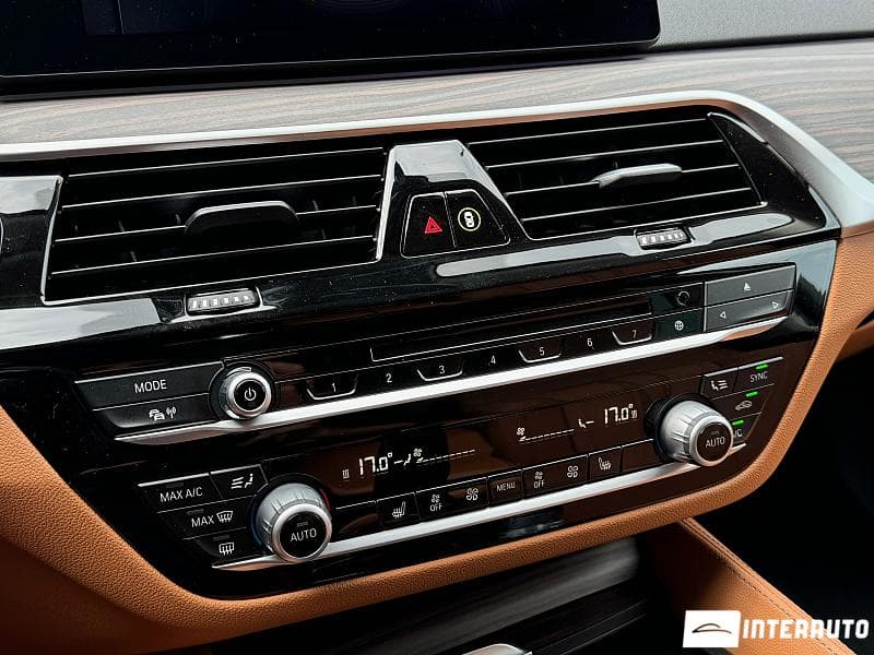BMW 520 2017 — Миниатюра 12