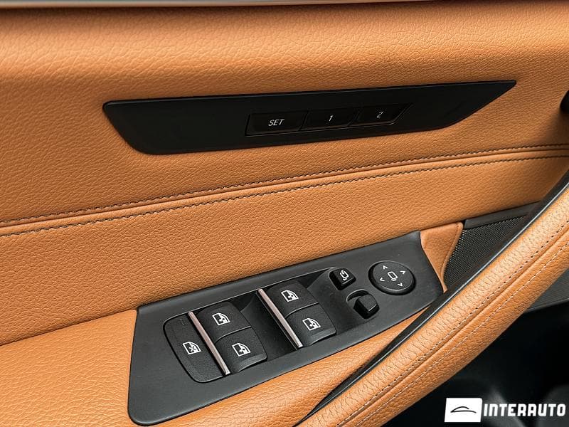 BMW 520 2017 — Миниатюра 16