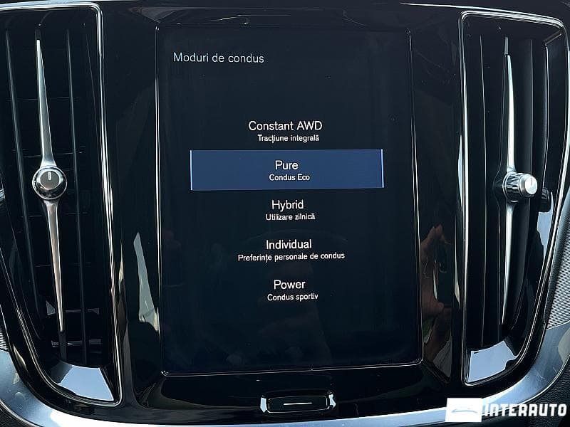 Volvo V 60 2020 — Миниатюра 23