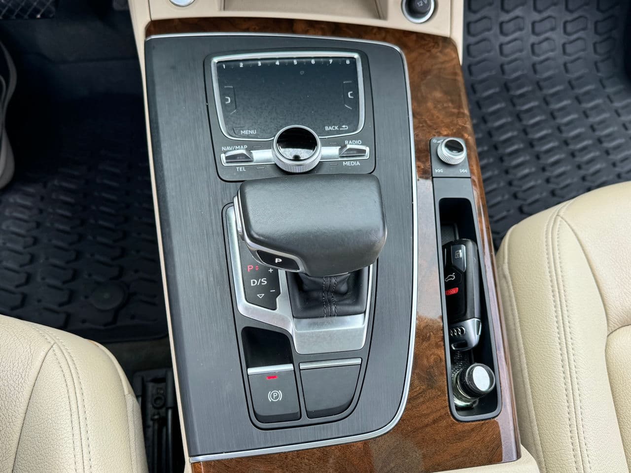 Audi Q5 2017 — Миниатюра 12