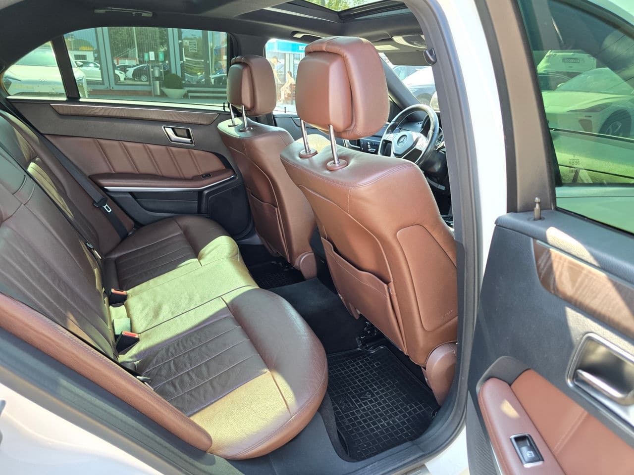 Mercedes E 250 2013 — Миниатюра 20