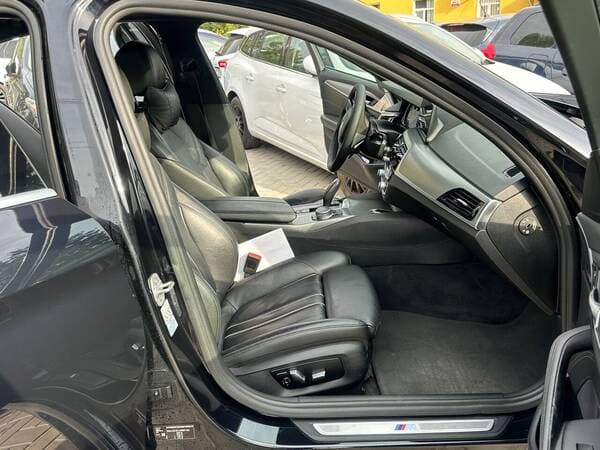 2018 BMW 520 — Miniatură 8