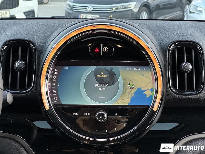 Mini Countryman Cooper S 2022 — Миниатюра 9
