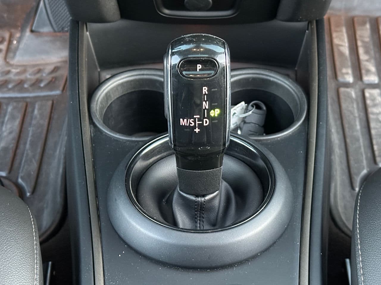 Mini Countryman Cooper S 2022 — Миниатюра 12