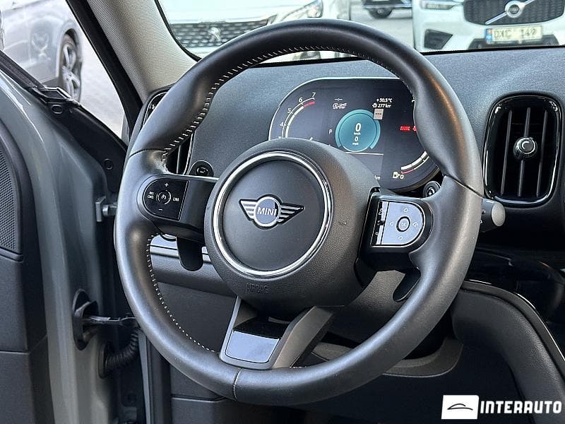 Mini Countryman Cooper S 2022 — Миниатюра 7