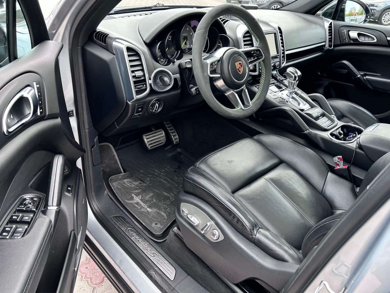 Porsche Cayenne S Hybrid 2016 — Миниатюра 6