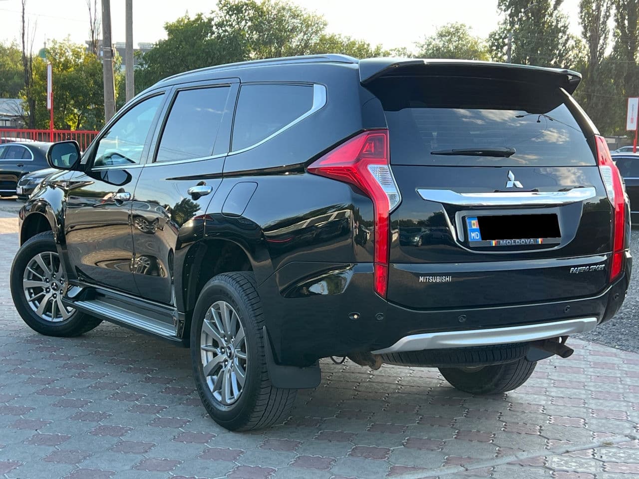 Mitsubishi Pajero Sport 2016 — Миниатюра 2