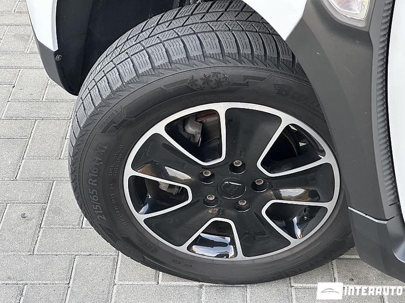 Dacia Duster 2018 — Миниатюра 17