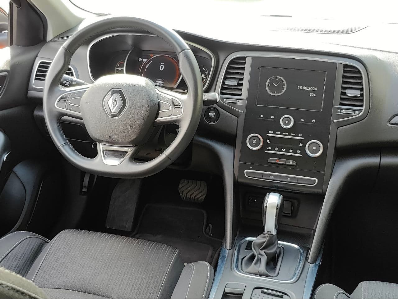 Renault Megane 2019 — Миниатюра 10