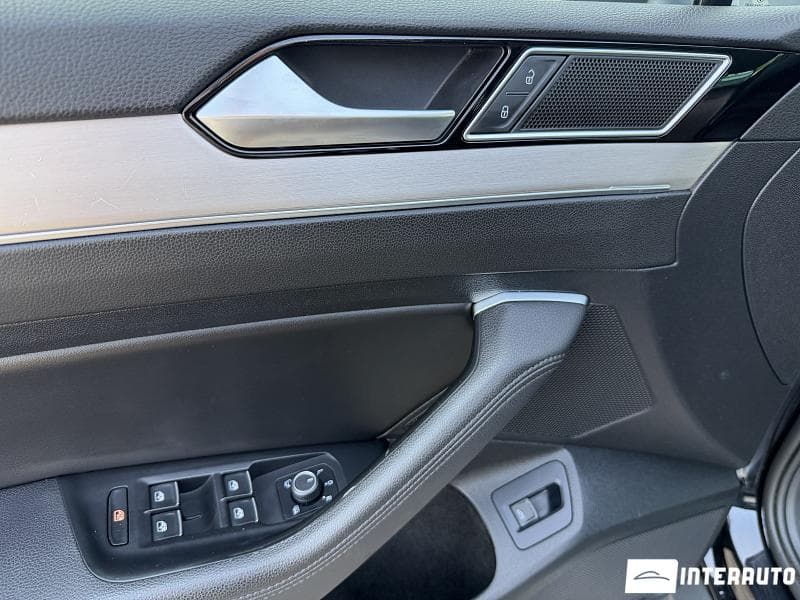 Volkswagen Passat Alltrack 2019 — Миниатюра 9