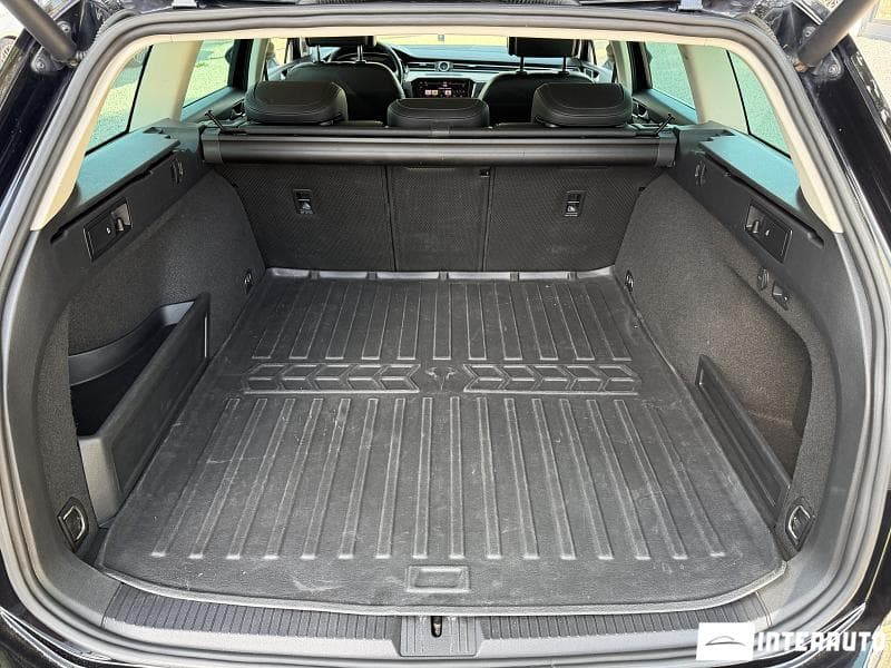 Volkswagen Passat Alltrack 2019 — Миниатюра 21