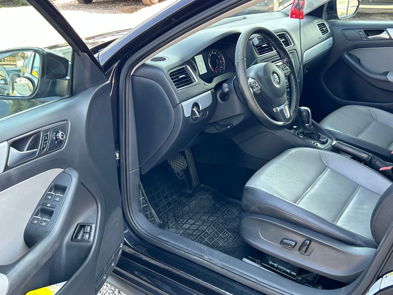 Volkswagen Jetta 2014 — Миниатюра 6