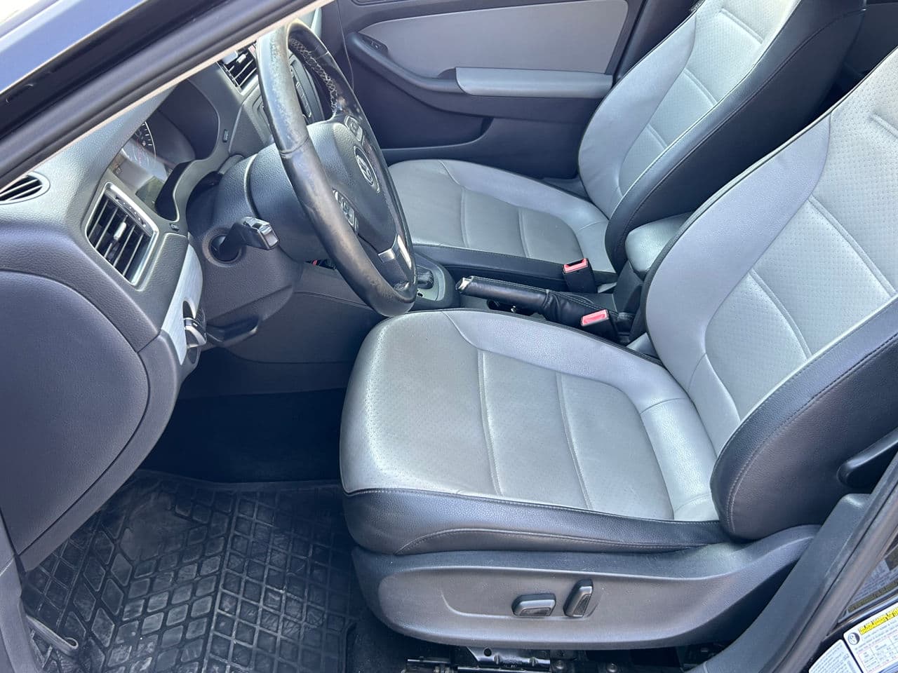 Volkswagen Jetta 2014 — Миниатюра 8