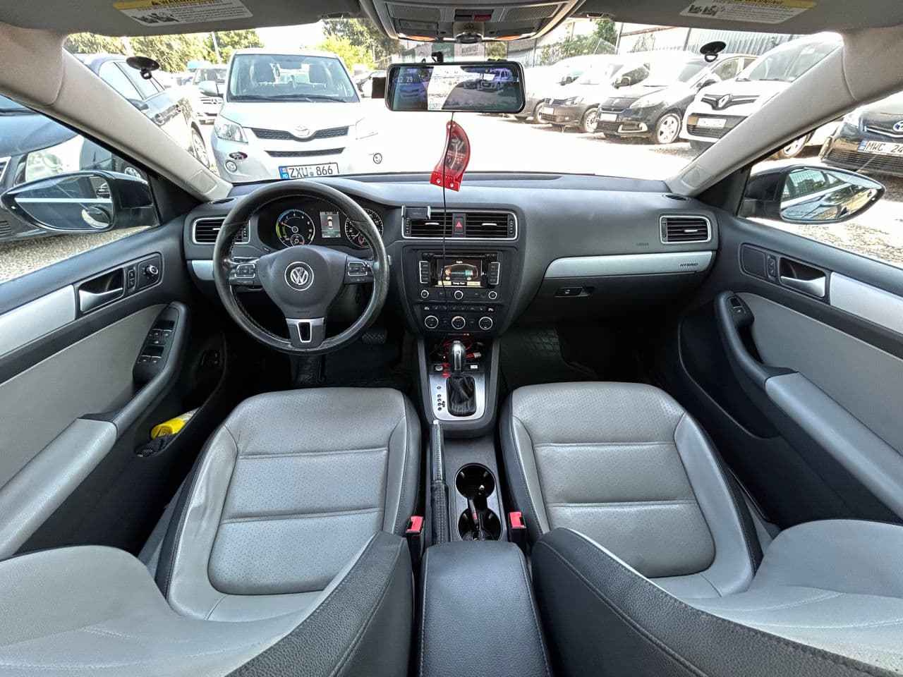 Volkswagen Jetta 2014 — Миниатюра 9