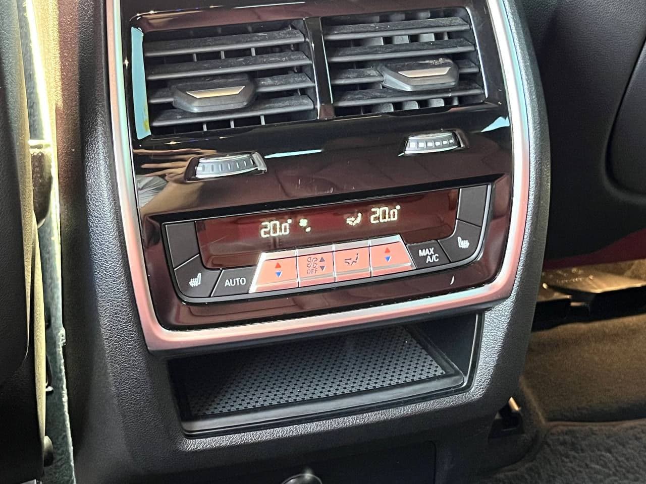 BMW X6 4.0i 2020 — Миниатюра 19