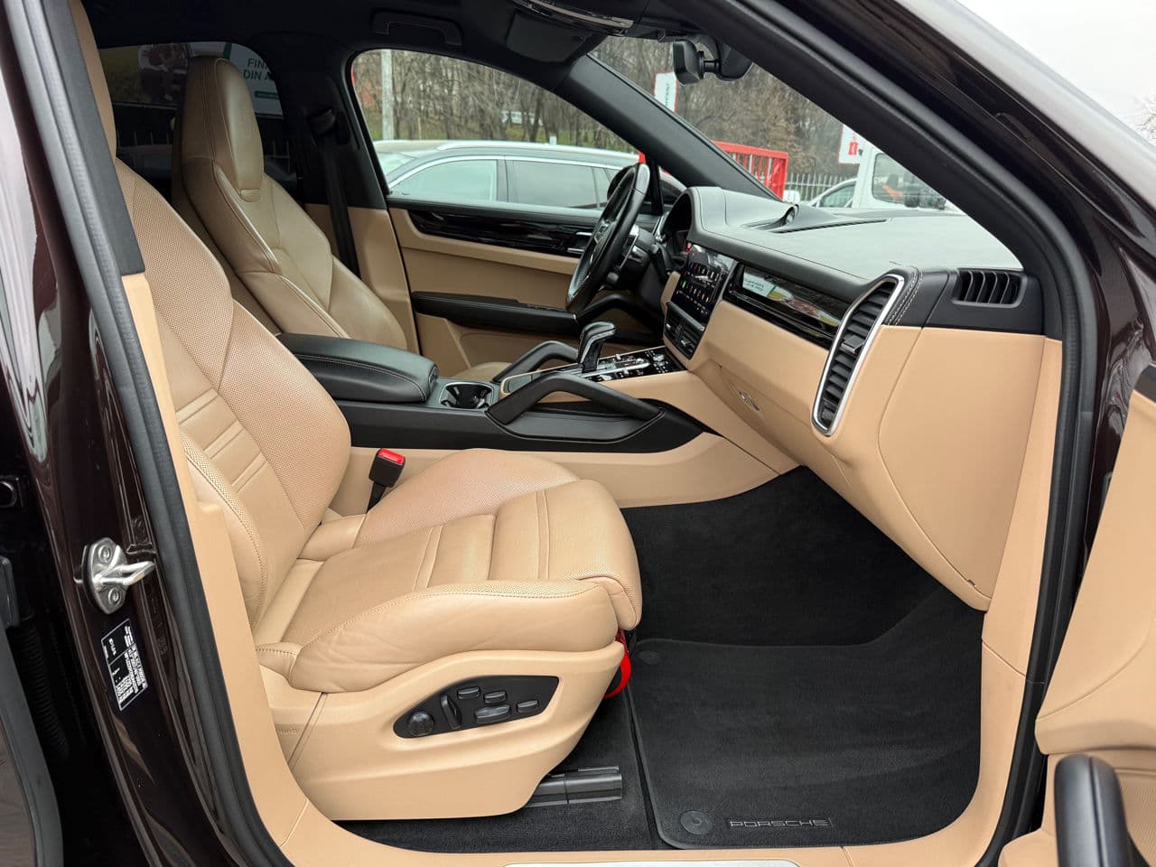 Porsche Cayenne Coupe 2021 — Миниатюра 5