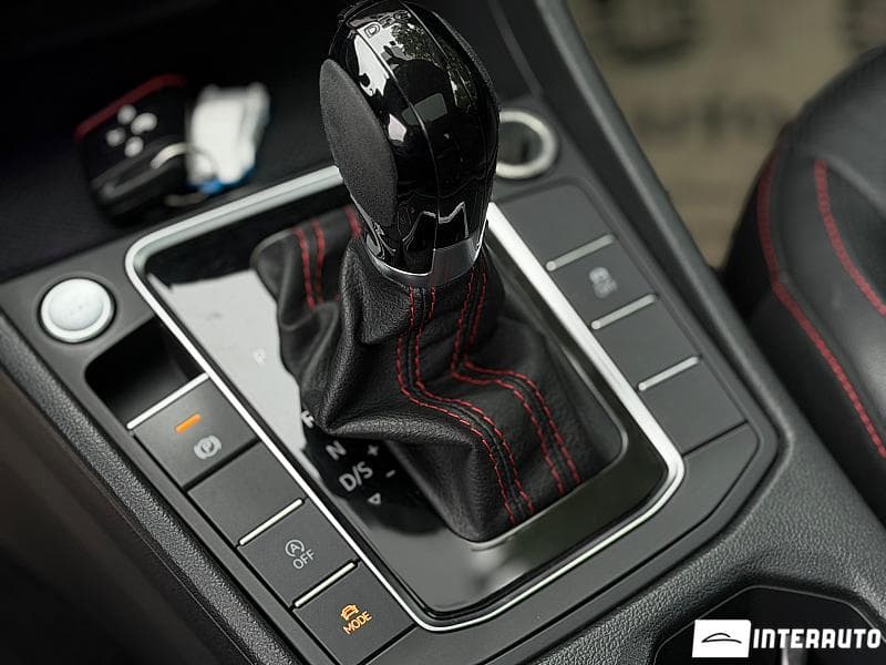 Volkswagen Jetta GLI 2019 — Миниатюра 16
