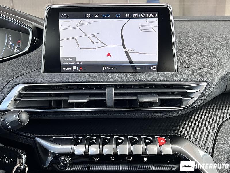 Peugeot 3008 2018 — Миниатюра 10