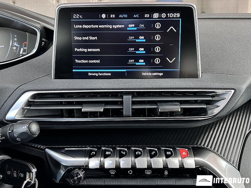 Peugeot 3008 2018 — Миниатюра 11