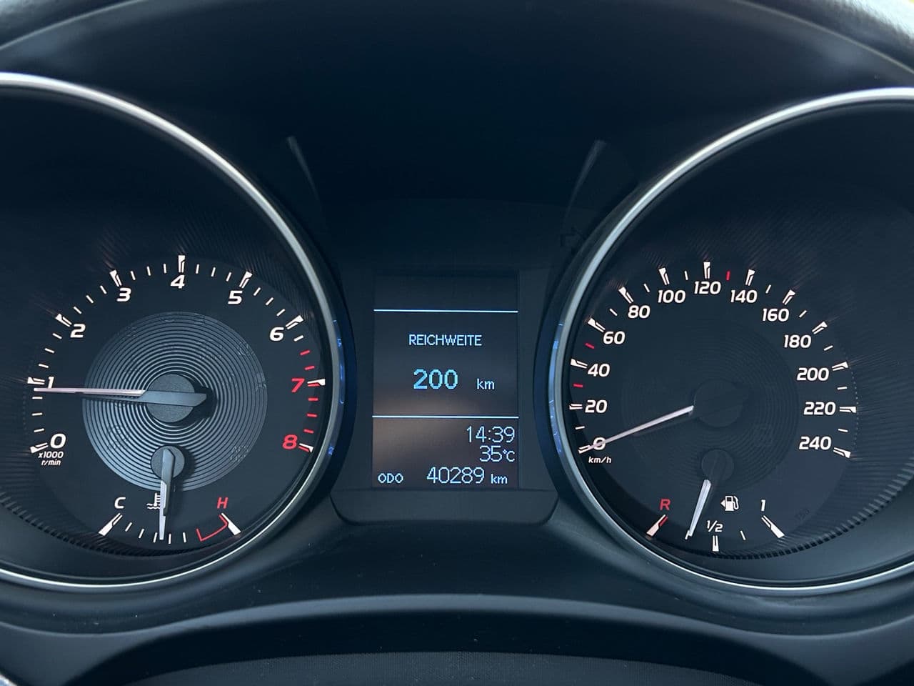 Toyota Avensis 2016 — Миниатюра 10