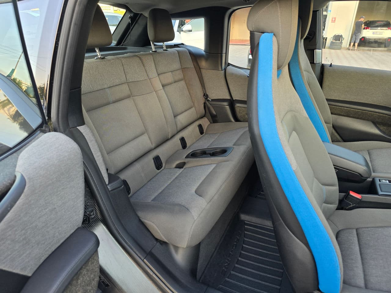 BMW i3 2014 — Миниатюра 14