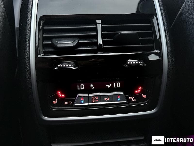 BMW X5 4.0i 2019 — Миниатюра 27