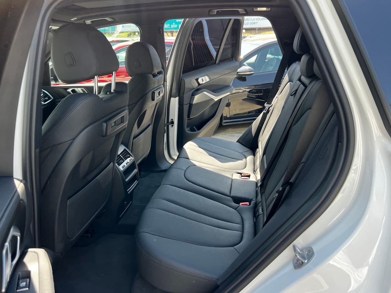 BMW X5 4.0i 2021 — Миниатюра 18