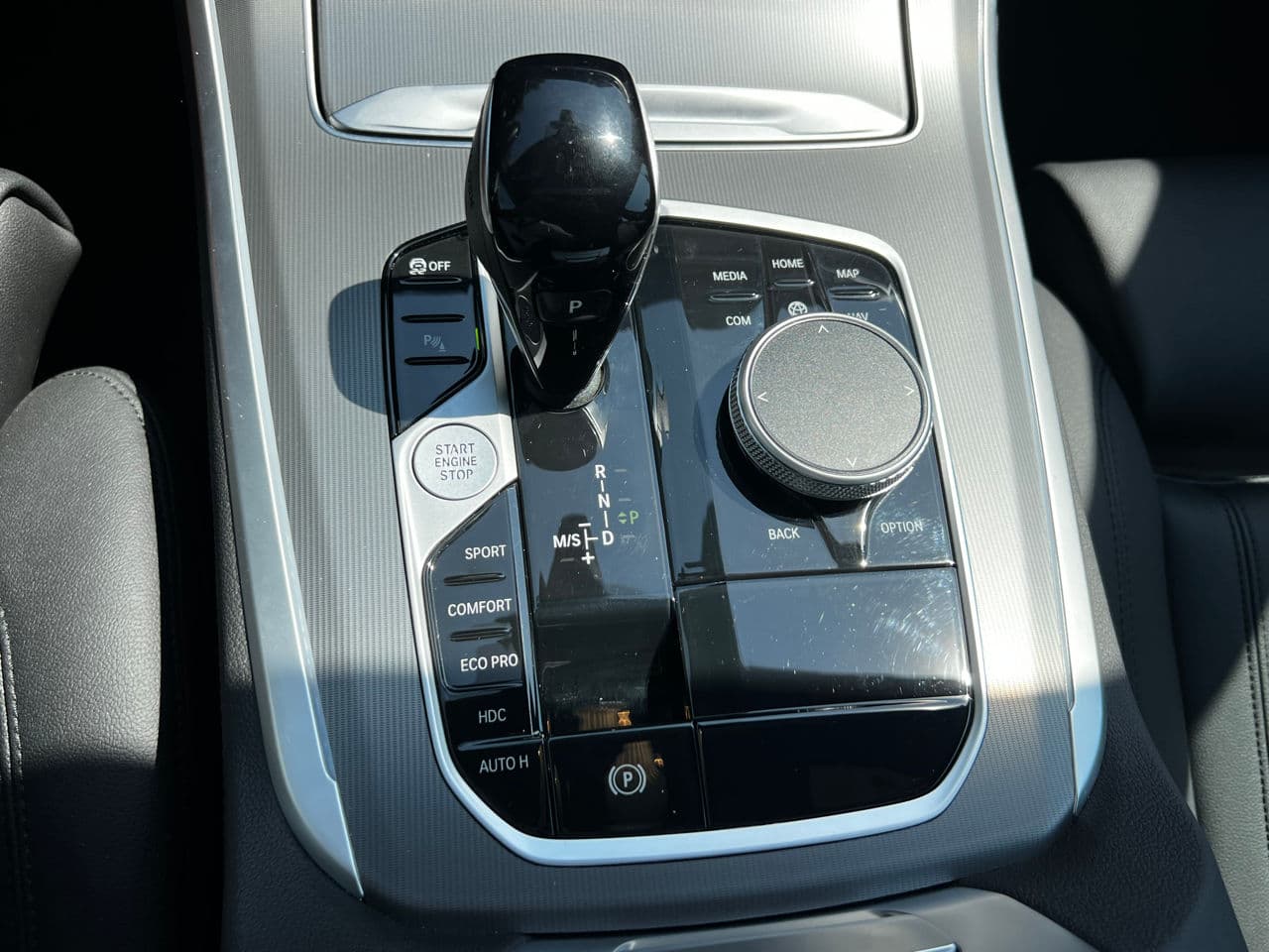 BMW X5 4.0i 2021 — Миниатюра 13