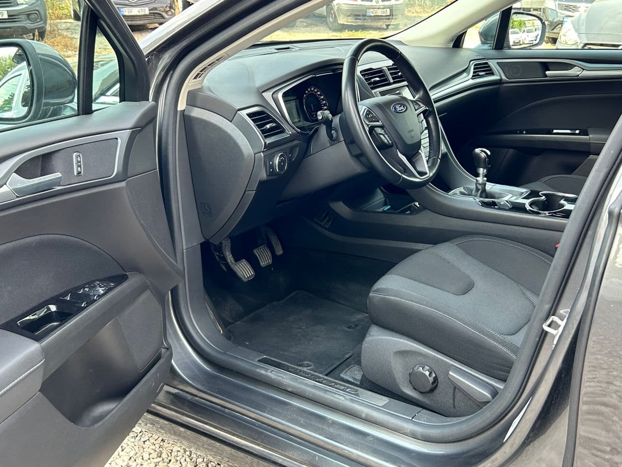 Ford Mondeo 2016 — Миниатюра 6