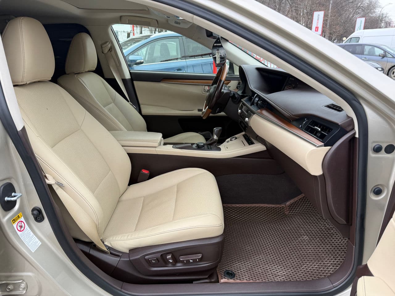 Lexus ES 300h 2016 — Миниатюра 6